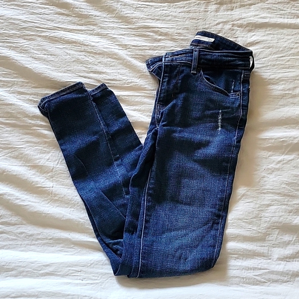 Levi's 711 Skinny Jeans